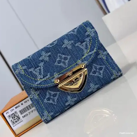 Bags LV 2401YA0061 0704